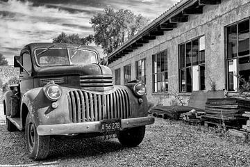 Old Chevrolet Pick-up by Tilo Grellmann