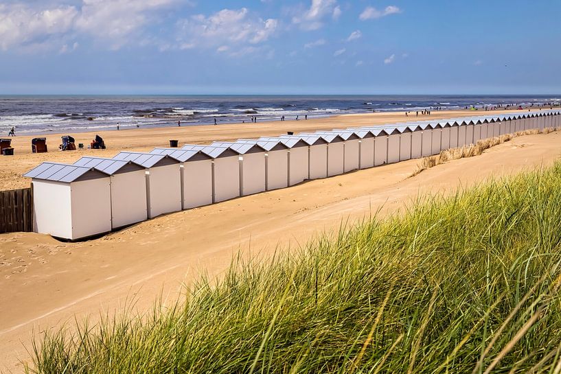 Strandhuisjes bij Egmond aan Zee van Rob Boon