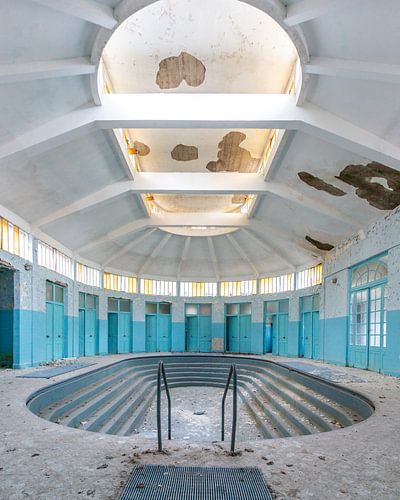 Abandoned swimming pool