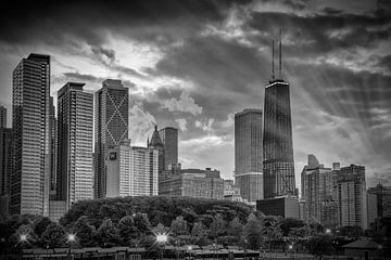 CHICAGO Skyline black and white by Melanie Viola