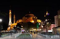 Hagia Sophia in Istanbul by night van Antwan Janssen thumbnail