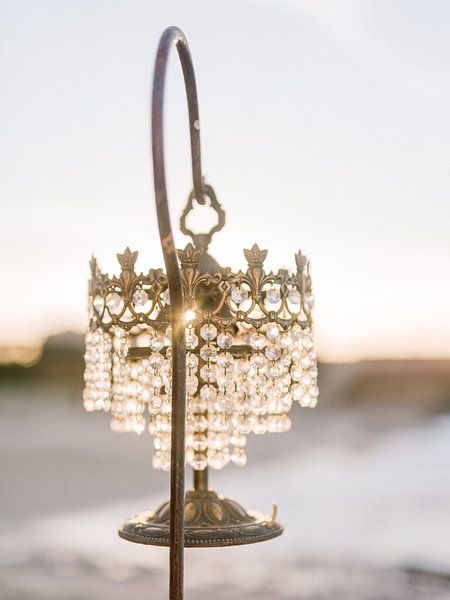 Vintage-Lampe am Strand von Ibiza von Youri Claessens