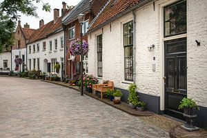 Pitoreske Straße in Hattem im Sommer
