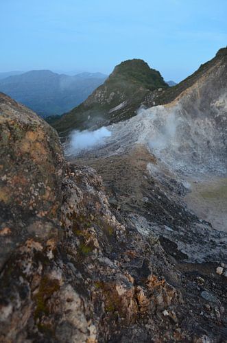 Op de top van een vulkaan