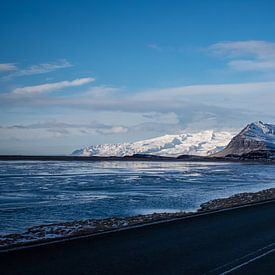 Icelandic mountains by Annika Koole