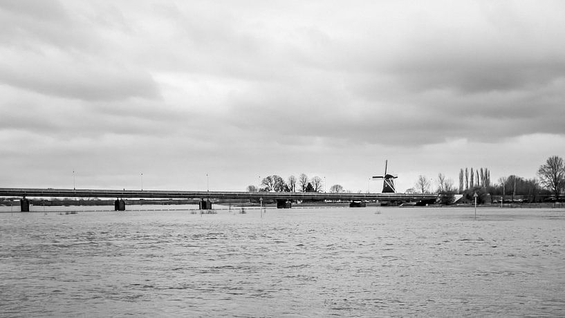 De IJssel bij Deventer (3) van Rob van der Pijll