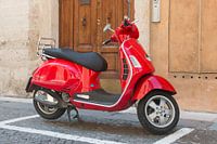 Vespa rode scooter
