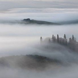 Epic sunrise in Tuscany by Bart Ceuppens