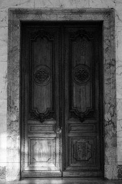 Tür im Inneren des Louvre | Paris | Frankreich Reisefotografie von Dohi Media