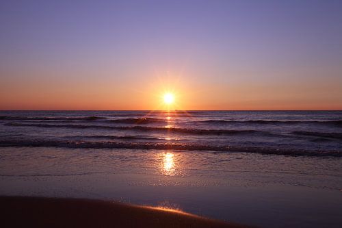 Zonsondergang op het strand van Egmond