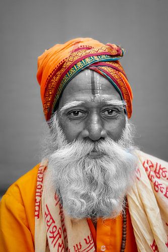 India. Varanasi, Holy man.