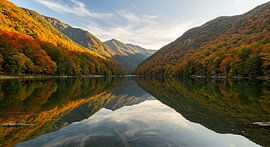 Reflection of silence - autumn at the mountain lake by ButterflyPix