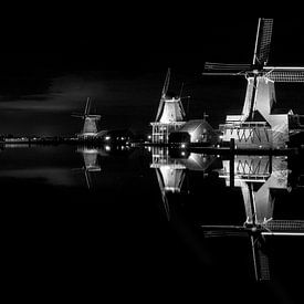 Windmill at the Zaanse Schans. by Friso Kooijman