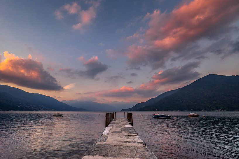 Atmosphärischer Lago Maggiore von Annie Jakobs
