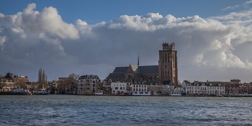 Dordrecht rivierzicht 4 par John Ouwens