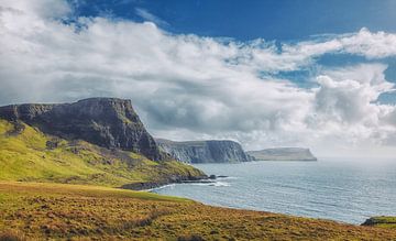 Neist Point op het Isle of Skye in Schotland. Panorama klif. van Jakob Baranowski - Photography - Video - Photoshop