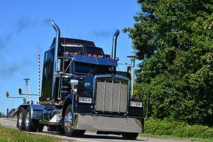 Kenworth W900B