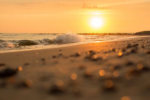 Sonnenuntergang in der Brandung