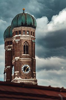 Historische Gebäude "Frauenkirche" Hochformat