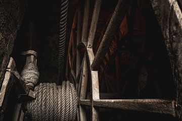 Mécanicien d'engrenages en bois dans le patrimoine industriel léger atmosphérique