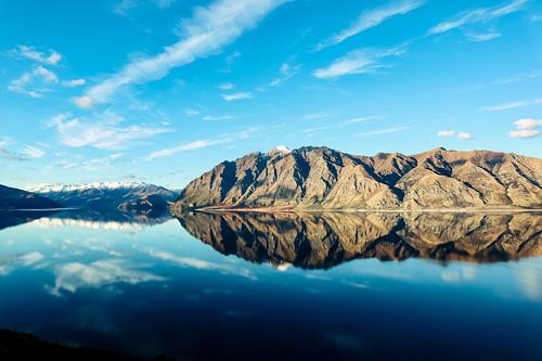 Réflexion dans le lac Hawea