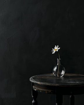 Stilleben mit einer Blume, Minimalismus von Japandi Art Studio
