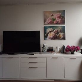 Photo de nos clients: Bouquet de fleurs de pivoines roses - Nature morte par Joriali Art abstrait et digital, sur toile