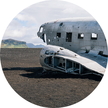 Vliegtuigwrak in IJsland van Tim Vlielander