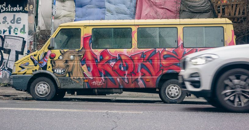 Lieferwagen in Kreuzberg von Niels van der A