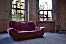 Red sofa by Ramona Peter