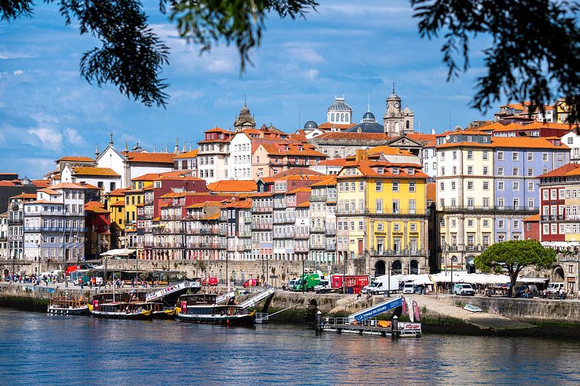 Porto by Matthijs Peeperkorn
