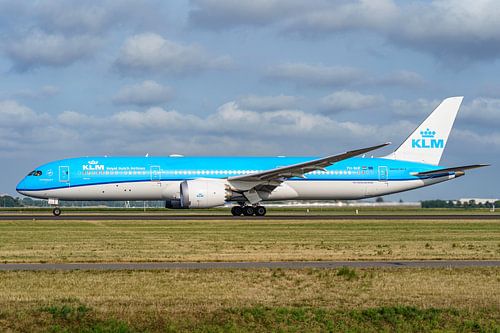 KLM Boeing 787-9 Dreamliner (PH-BHF) "Hibiscus".