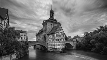 Das alte Rathaus von Bamberg in Schwarz-Weiß