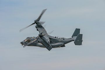 Bell Boeing CV-22B Osprey in actie tijdens RIAT. van Jaap van den Berg