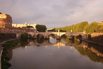 Rome, the Ponte Sant'Angelo by Wendy Hilberath