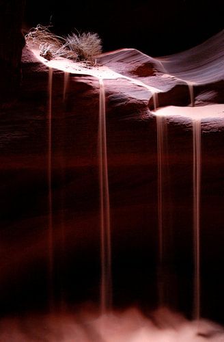 Chute de sable rouge