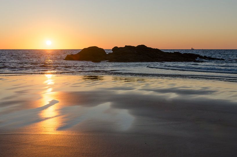 Zonsondergang op het strand van Mark Bolijn