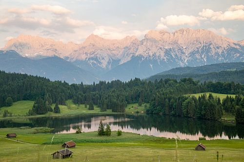 Avondrust aan de Geroldsee - Karwendel in het laatste licht