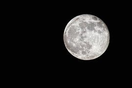 Supermoon by Arjo van Timmeren