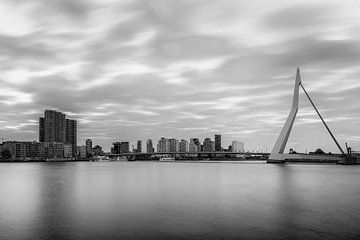 Erasmus bridge in black and white by Menno Schaefer