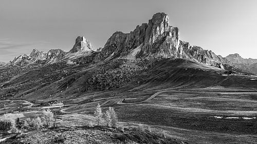 Les Giaupas en noir et blanc, Dolomites, Italie