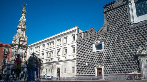 Obelisk van de Onbevlekte Ontvangenis op Piazza del Gesu