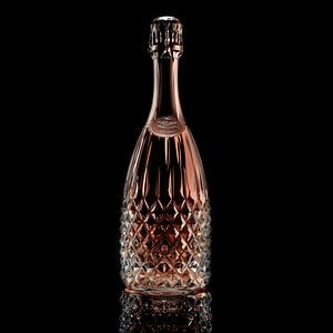 Luxuriöse Rosé-Flasche