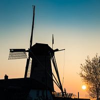Molen van Groenekan  bij zonsopkomst