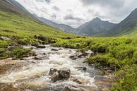Schotse glen met waterval van Rob IJsselstein thumbnail