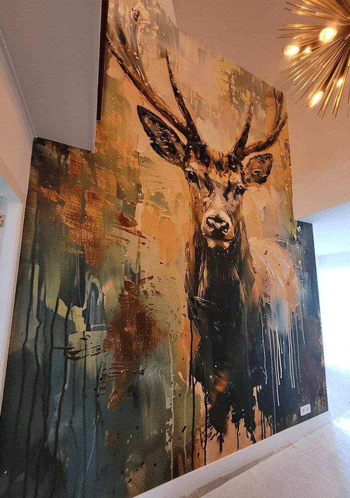 Abstract hertenschilderij met groene en gouden tinten van Art &amp; Soul Creations