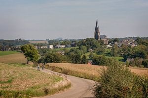 Panorama dorp Vijlen in Zuid - Limburg van John Kreukniet