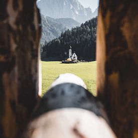 Kapel in de Dolomieten Villnöss Zuid-Tirol van Daniel Kogler