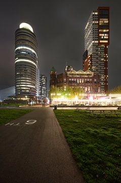 Kop van Zuid in Rotterdam by Peter Bartelings