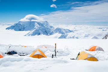Camp on Denali, Alaska by Menno Boermans